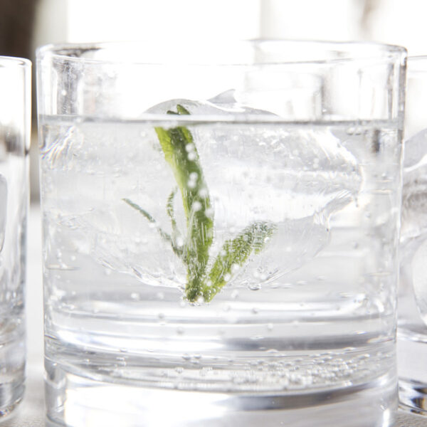 Bofors Hotels egen gin, med enbär från Kilsbergen - Bergsmans Gin